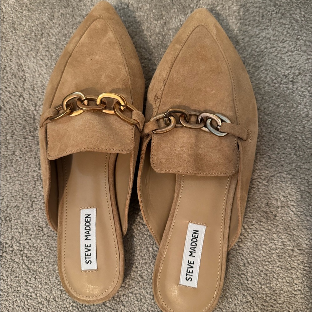 Steve Madden Brown Suede Mules with Chain Accent NWOT